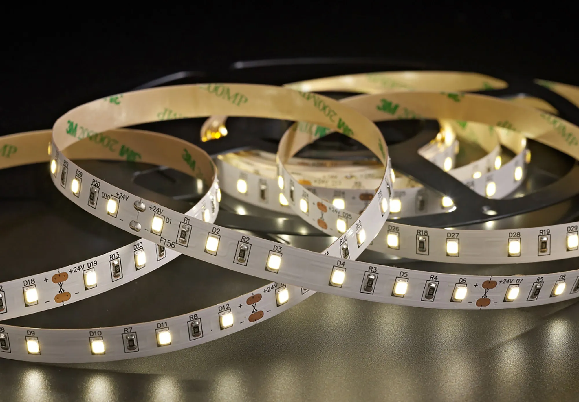 Axios Select 24V IP20 14.4W/m 2835 60LED/m Strip Lighting Dlux IP20 Strip